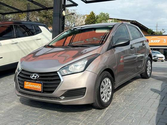 HYUNDAI HB20 1.0 COMFORT 12V FLEX 4P MANUAL HYUNDAI HB20 1.0 COMFORT 12V FLEX 4P MANUAL